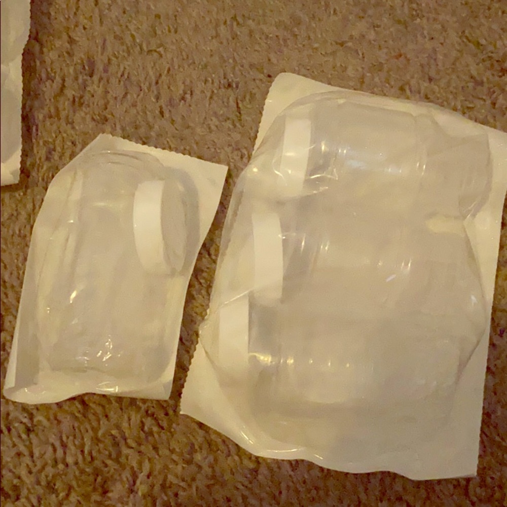 Breastfeeding storage and bottles